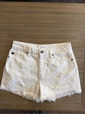 New without Tag KanCan White Distressed Frayed Hem Denim Shorts Size Small